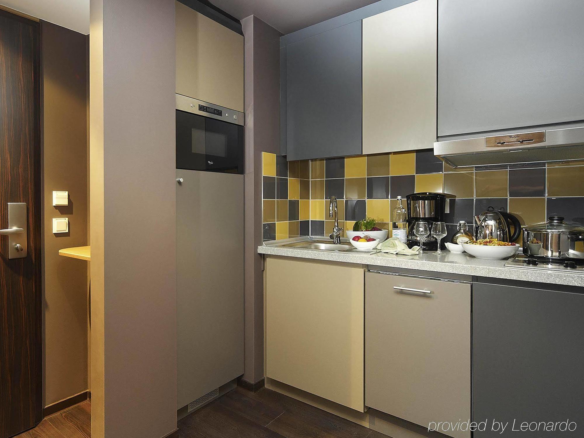 Aparthotel Adagio Koeln City Exterior foto